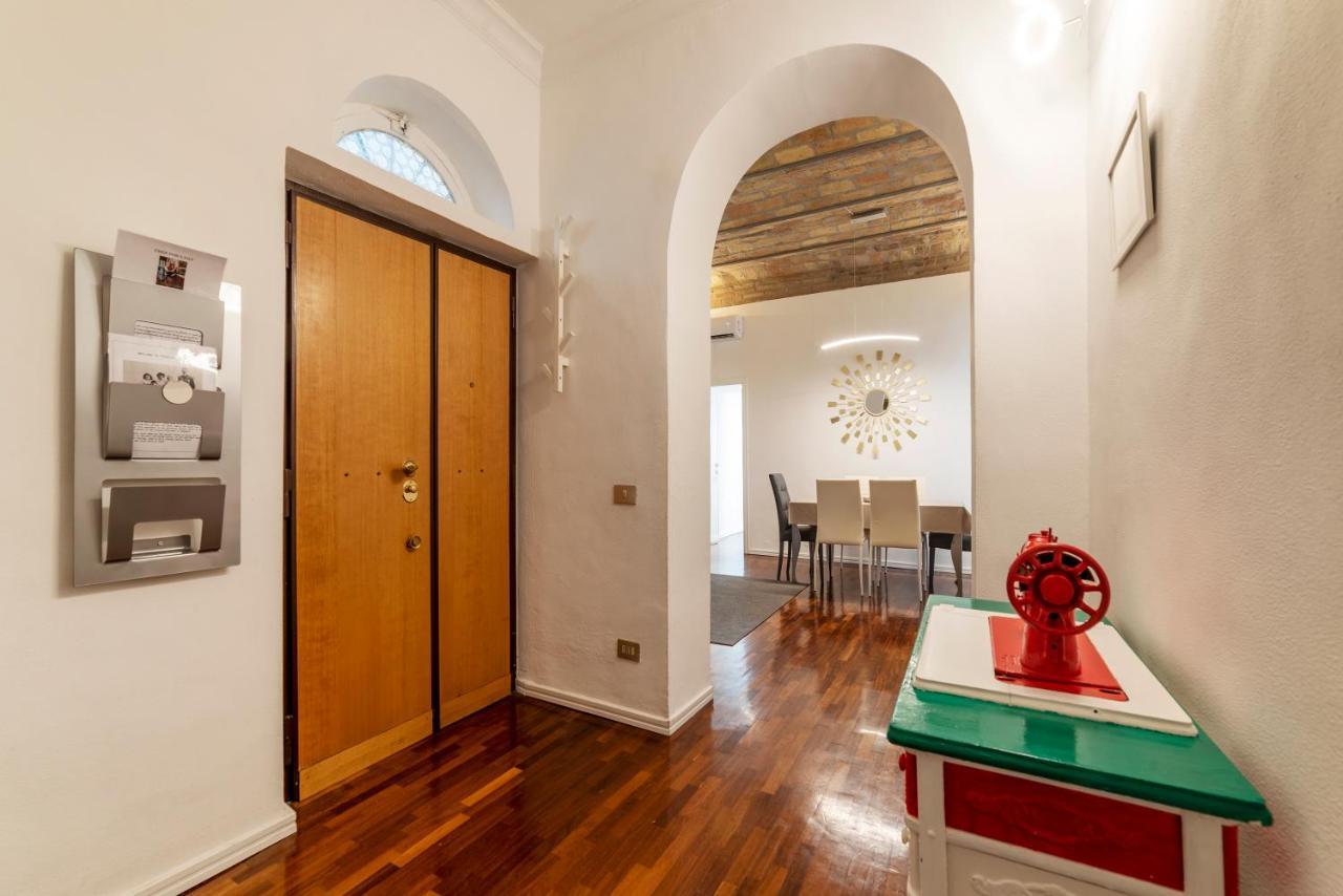 Fontana Di Trevi Design Apartment Rzym Zewnętrze zdjęcie